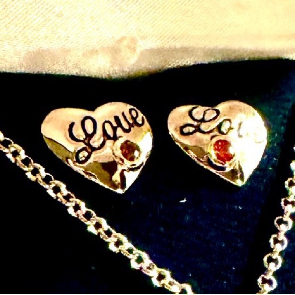 Silver Heart pendant & matching earrings - Picture 3 of 4